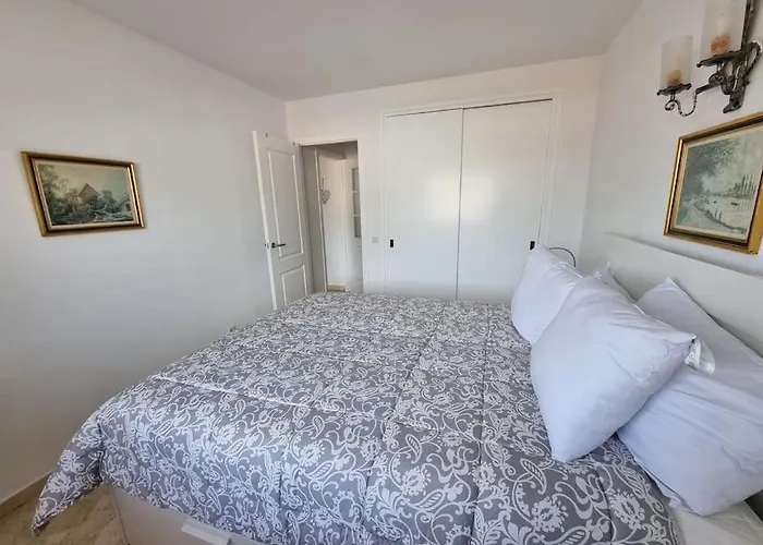 Apartamento En Playa De Los Boliches